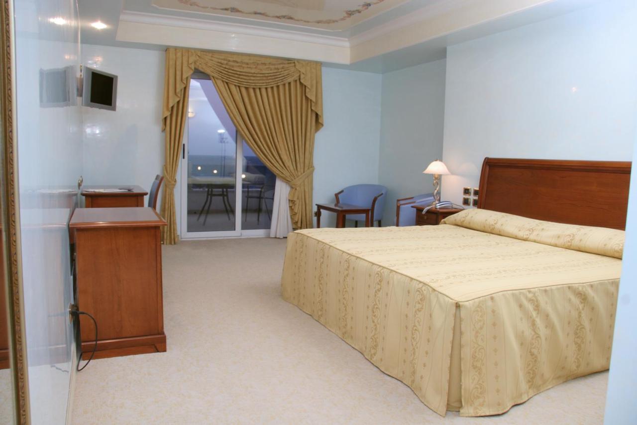 Gardenia Hotel لاتْسّارو المظهر الخارجي الصورة