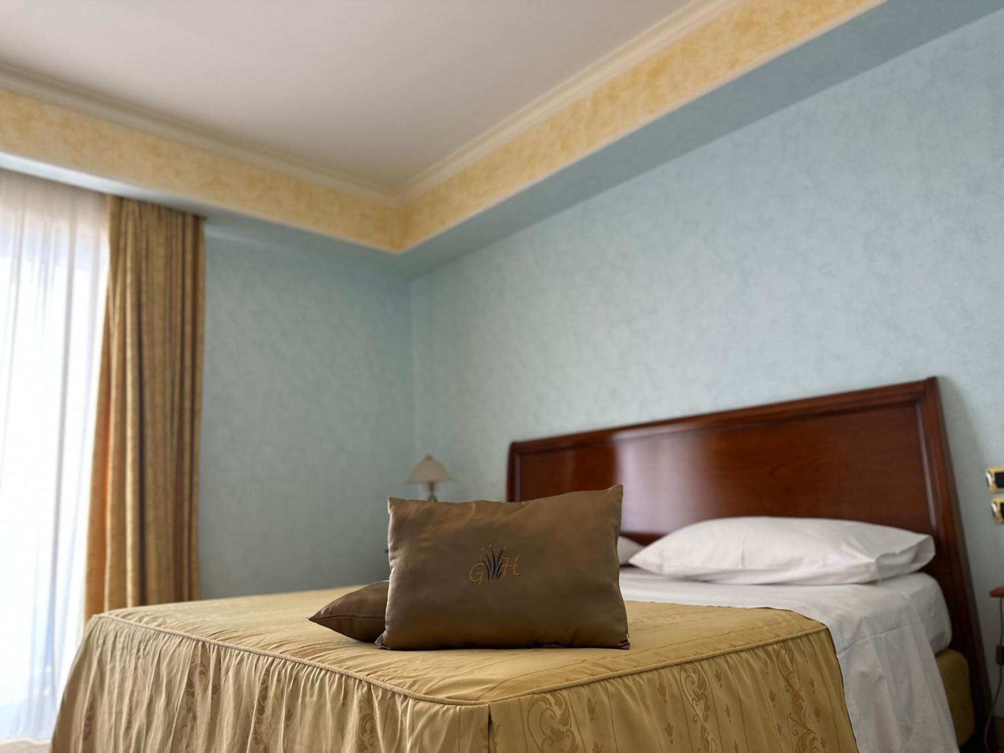 Gardenia Hotel لاتْسّارو المظهر الخارجي الصورة