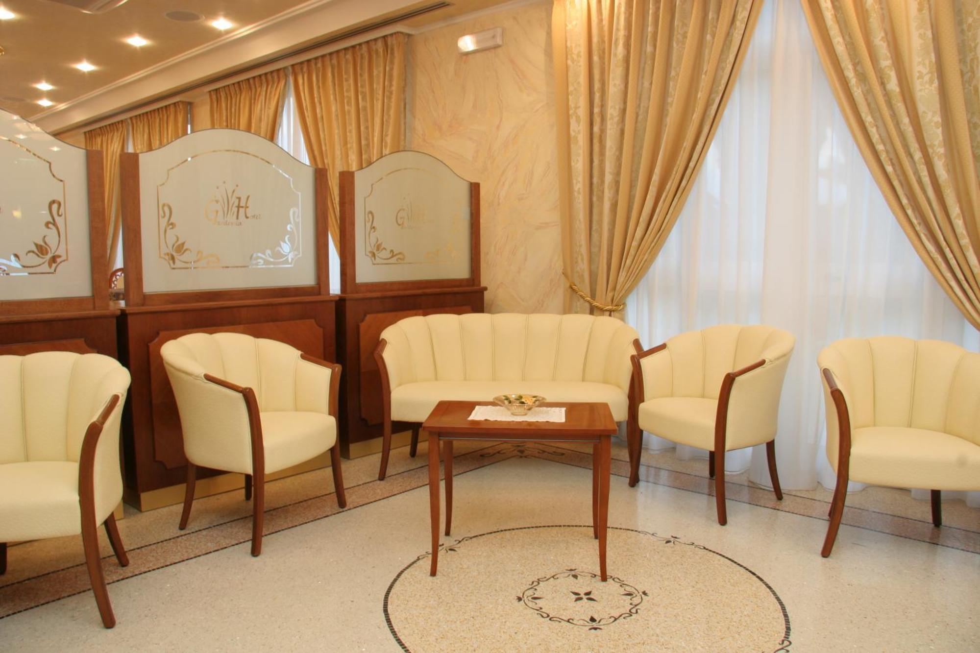 Gardenia Hotel لاتْسّارو المظهر الخارجي الصورة