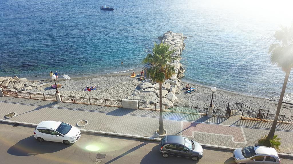 Gardenia Hotel لاتْسّارو المظهر الخارجي الصورة