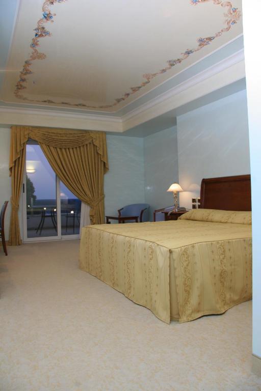 Gardenia Hotel لاتْسّارو الغرفة الصورة