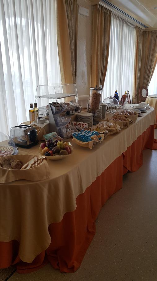 Gardenia Hotel لاتْسّارو المظهر الخارجي الصورة